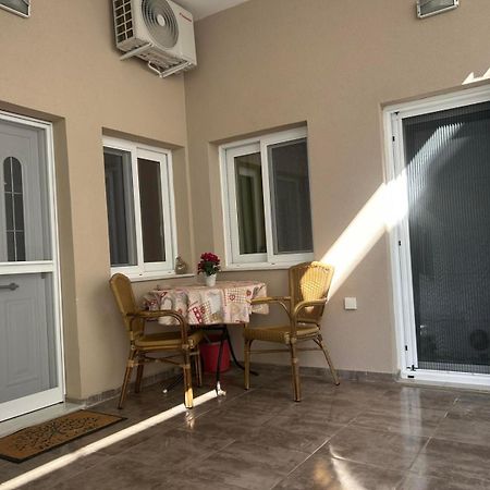 Joanna'S Place Артемида Екстериор снимка